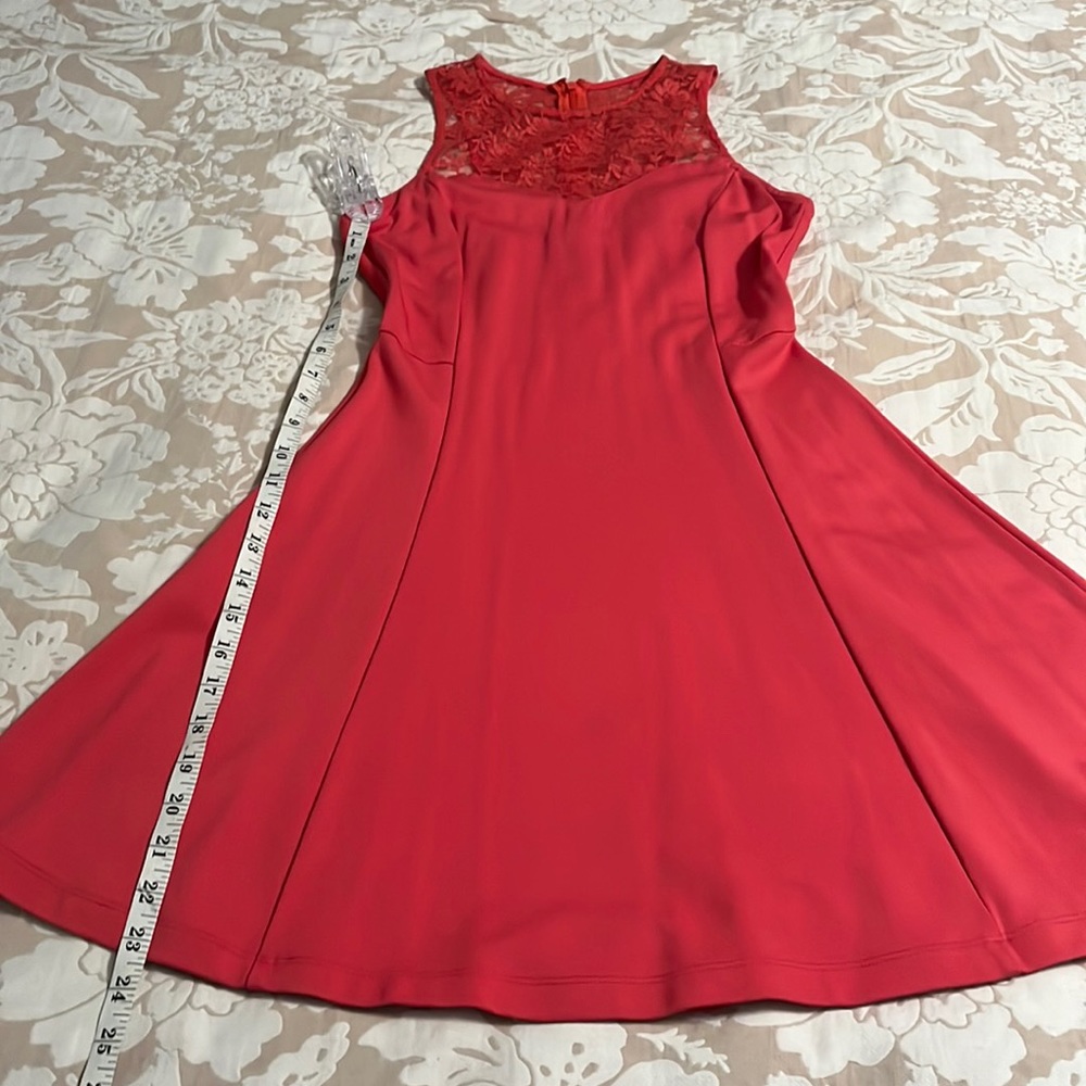 Women’s dress